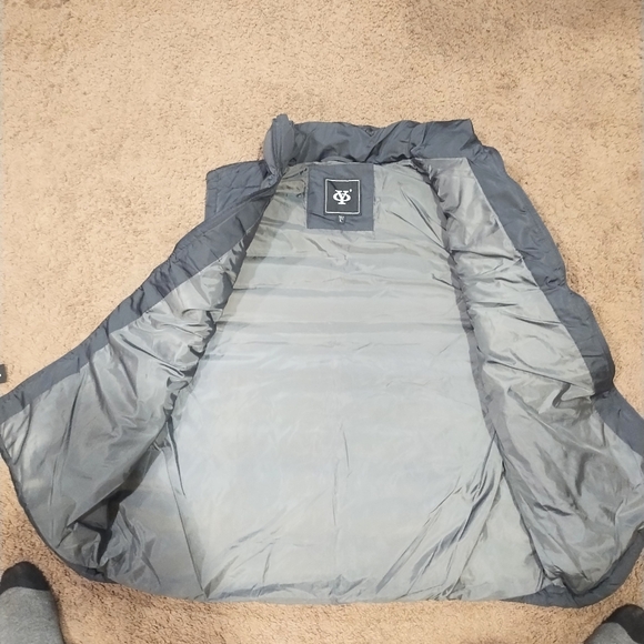 Winter vest - Picture 3 of 5